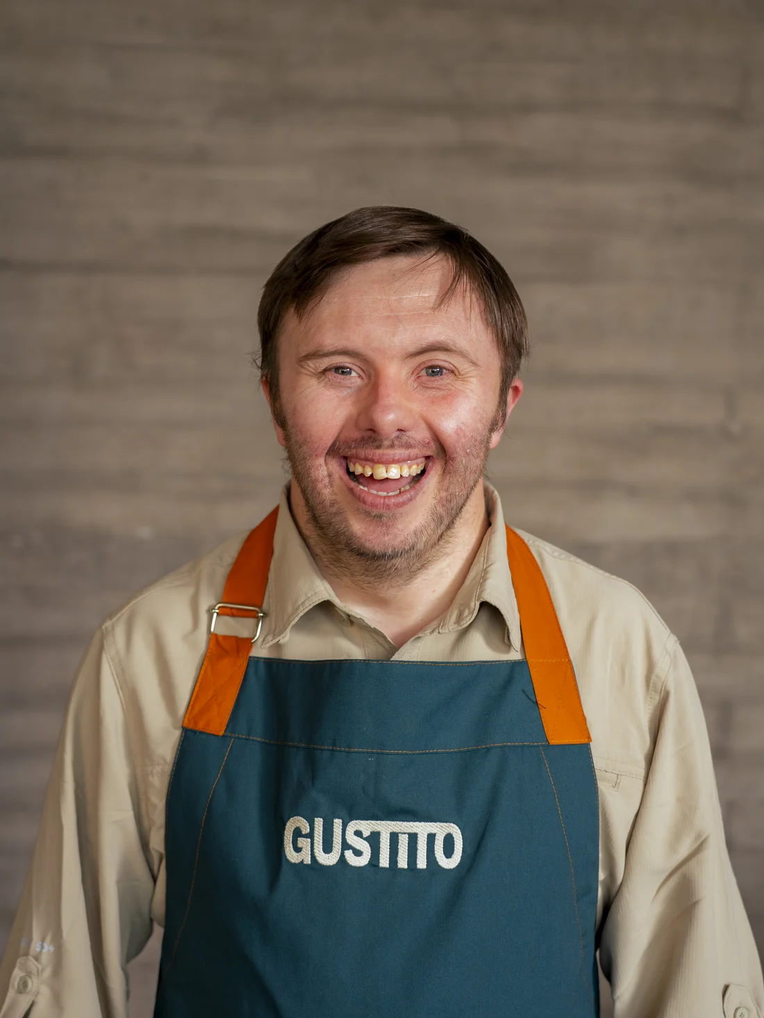 Retrato de Daniel riéndose